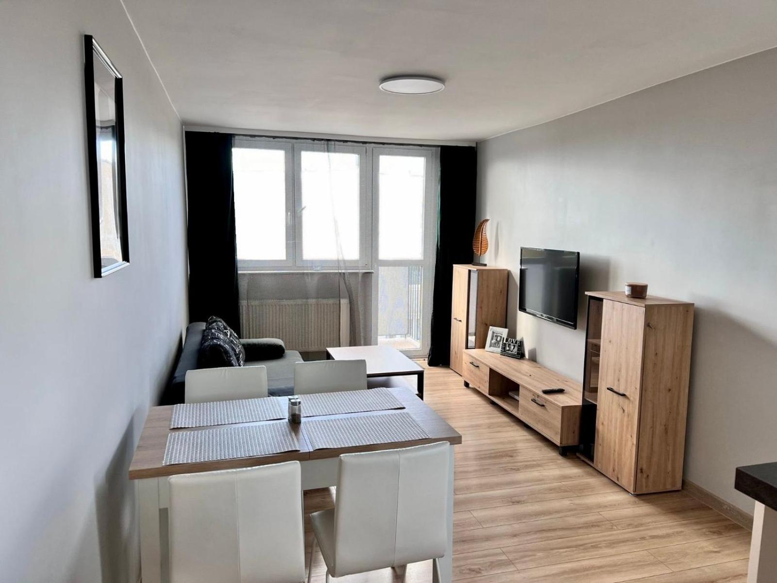 Apartament Piast Ostrów Wielkopolski Buitenkant foto